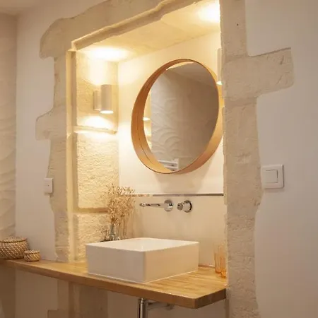 Domaine Cap Rubis Bed & Breakfast *